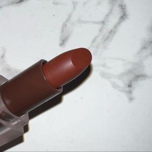 KKW beauty 90’s chic lipstick